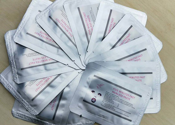 Κίνα Χειλική κόλλα κρέμας αναισθητικού δερματοστιξιών μασκών χειλικού ανώδυνη Bleading πέντε λεπτών προμηθευτής